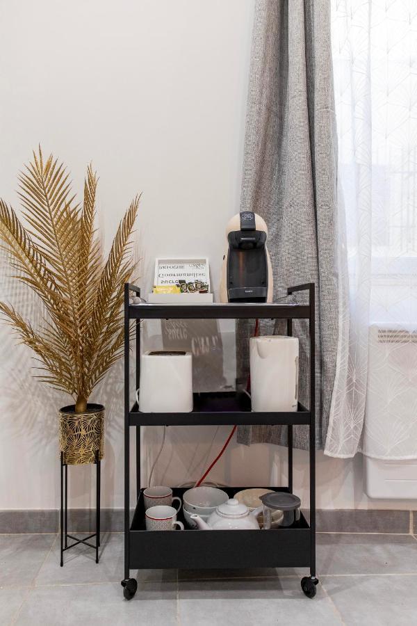 Studio Cosy Au Coeur De L'Ecusson - Arenes A 2 Min Nîmes Exterior foto