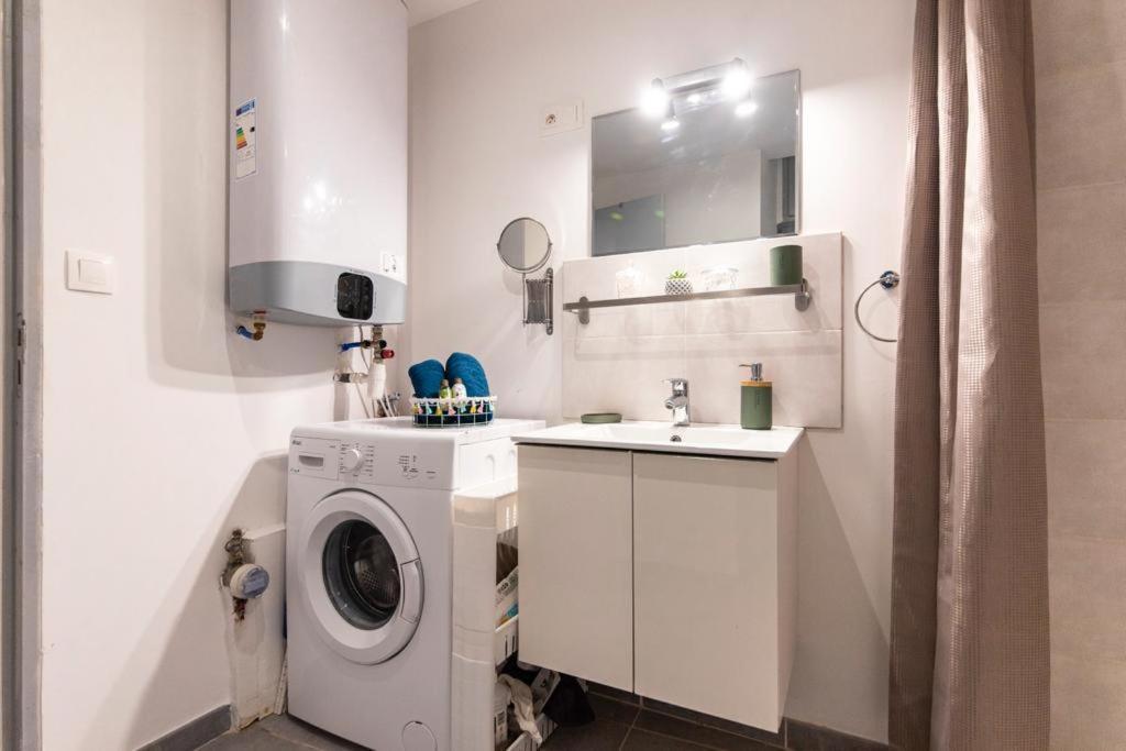 Studio Cosy Au Coeur De L'Ecusson - Arenes A 2 Min Nîmes Exterior foto